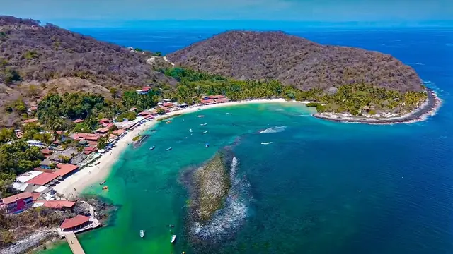 Playa Las Gatas y su costa